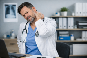 Afastamento de um Médico em 2026: Quanto tempo um médico consegue ficar sem renda em caso de afastamento?